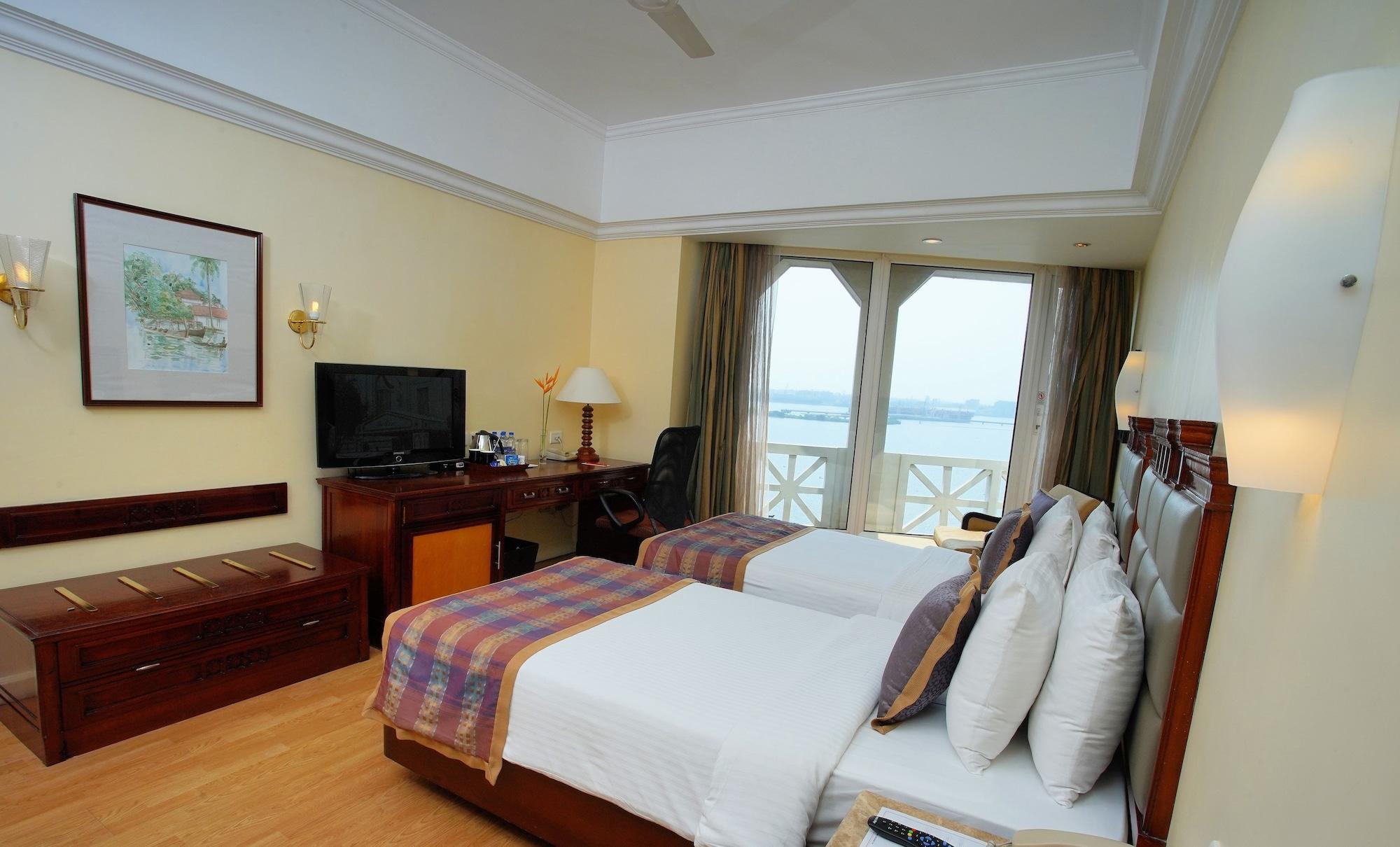 Vivanta Ernakulam, Marine Drive Kochi Exterior photo