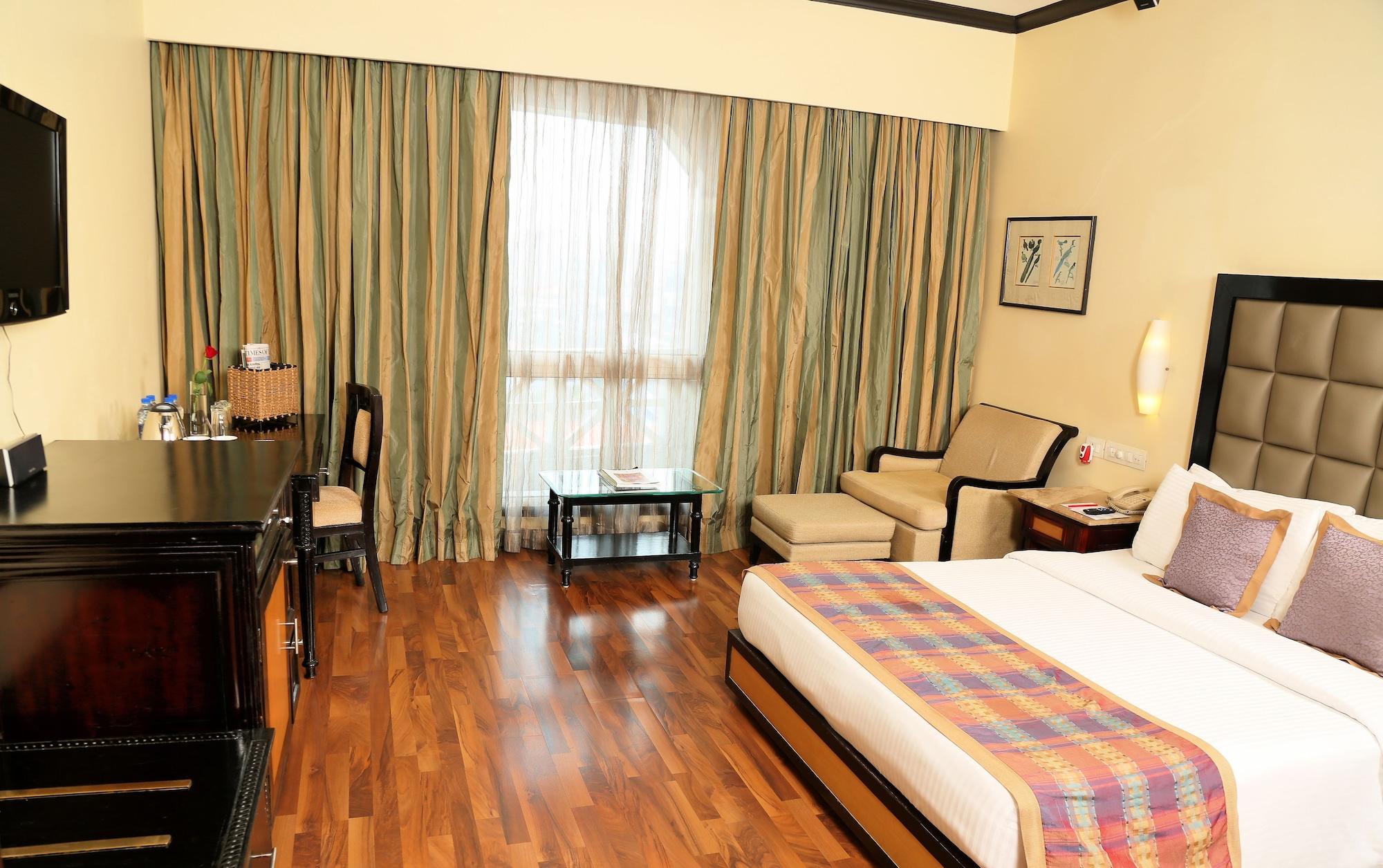 Vivanta Ernakulam, Marine Drive Kochi Exterior photo