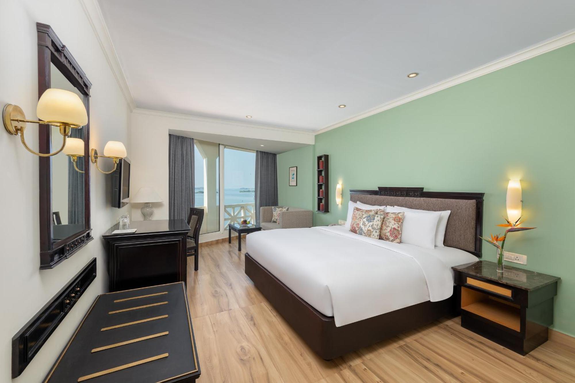 Vivanta Ernakulam, Marine Drive Kochi Exterior photo