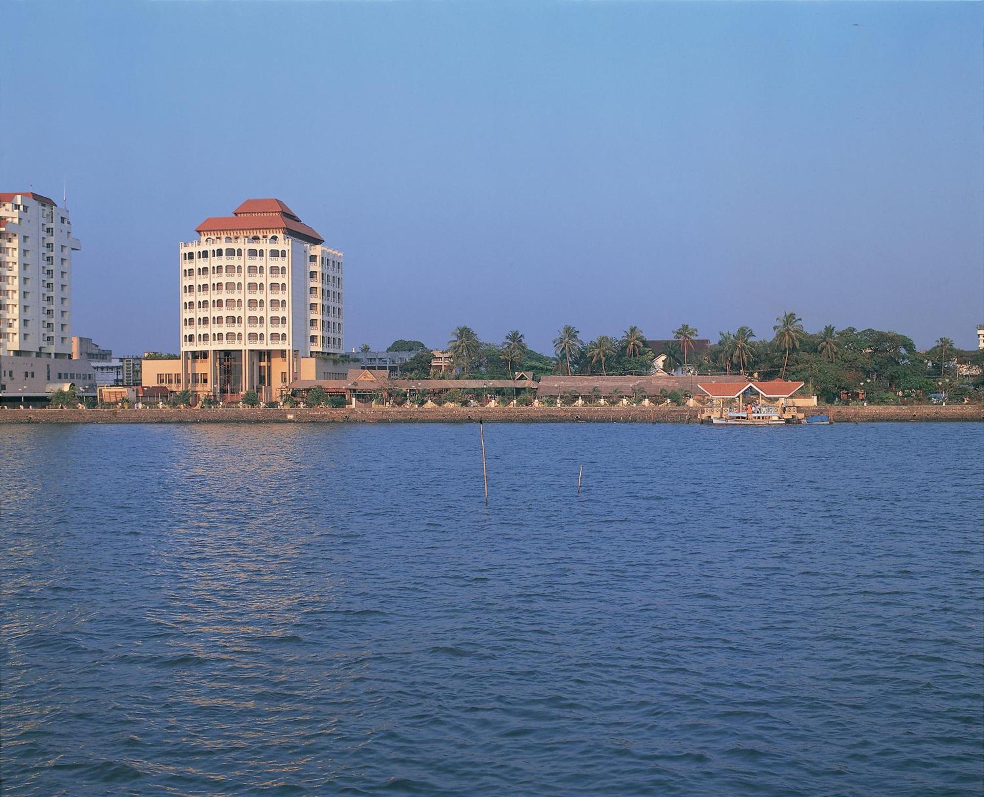 Vivanta Ernakulam, Marine Drive Kochi Exterior photo